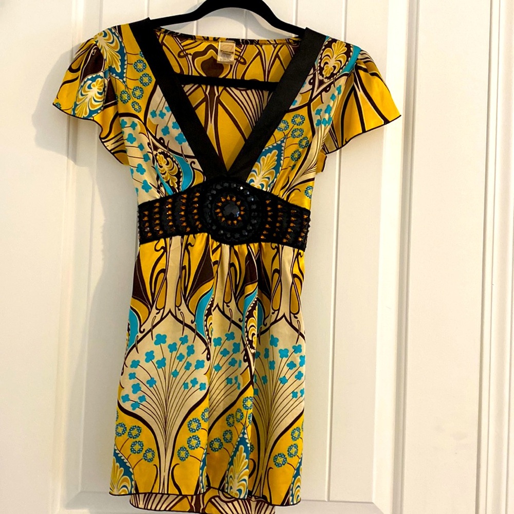 Topaz Yellow, Black and Aqua V-Cut Blouse